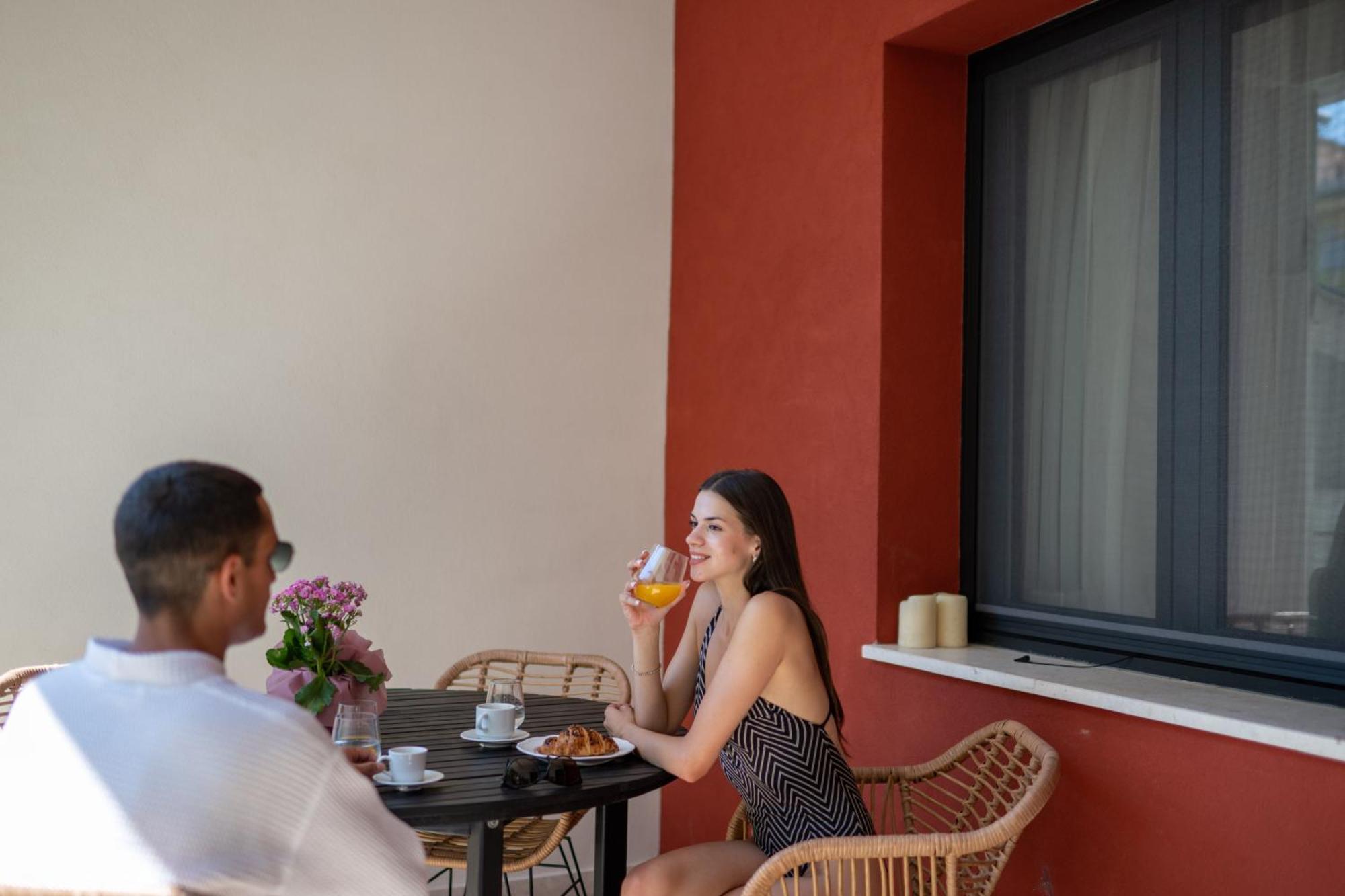 Thalias Quarters - Kalamata Mediterranean Villas 외부 사진